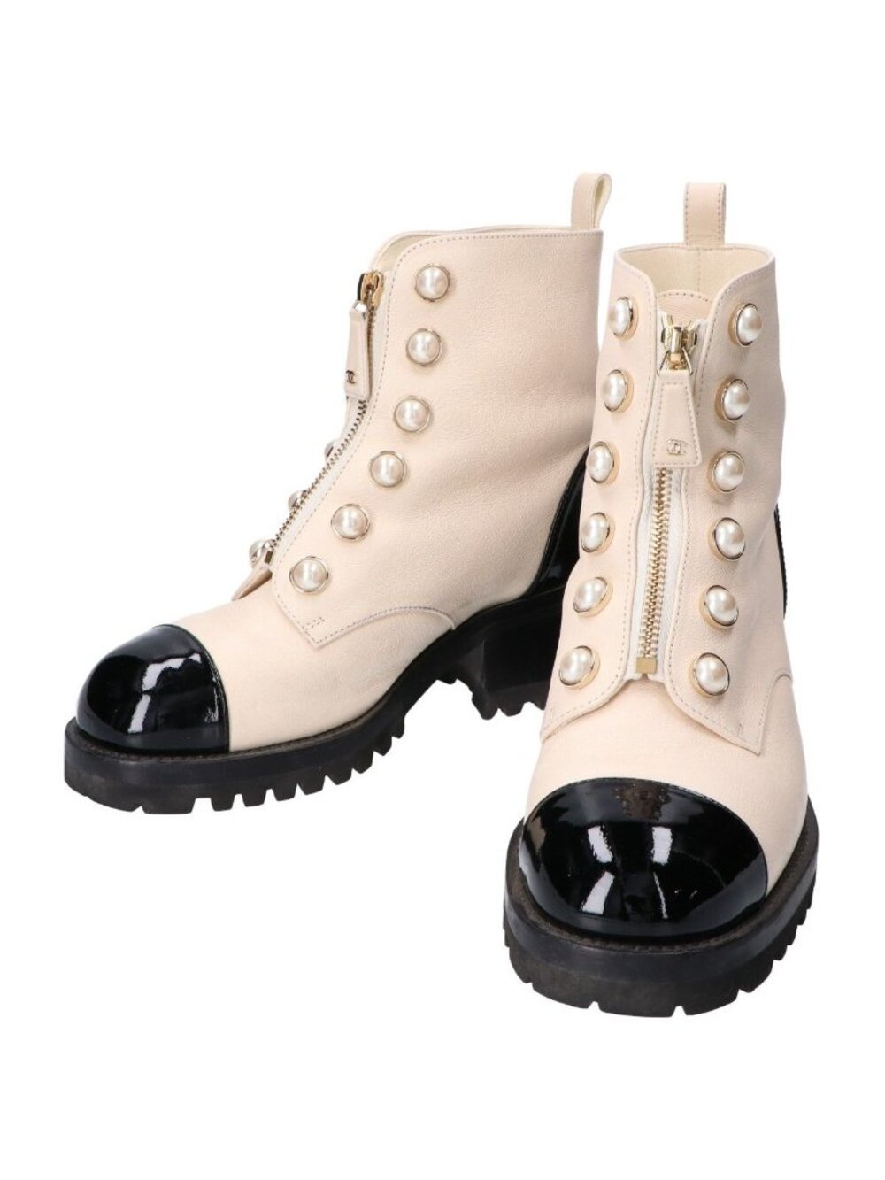 Chanel Pearl CC Logo Patent Leather Short Boots 36c